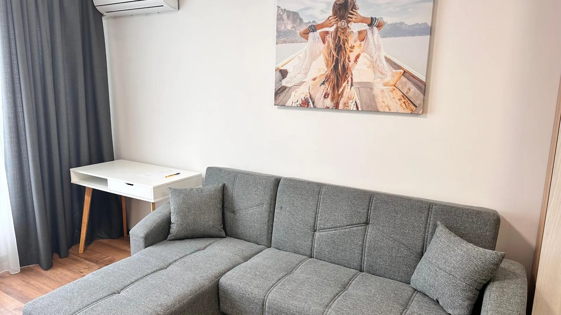 New Modern & Cozy Apartment With Free Private Parking And Ev Charging Station Varna 0*,  Bulgária