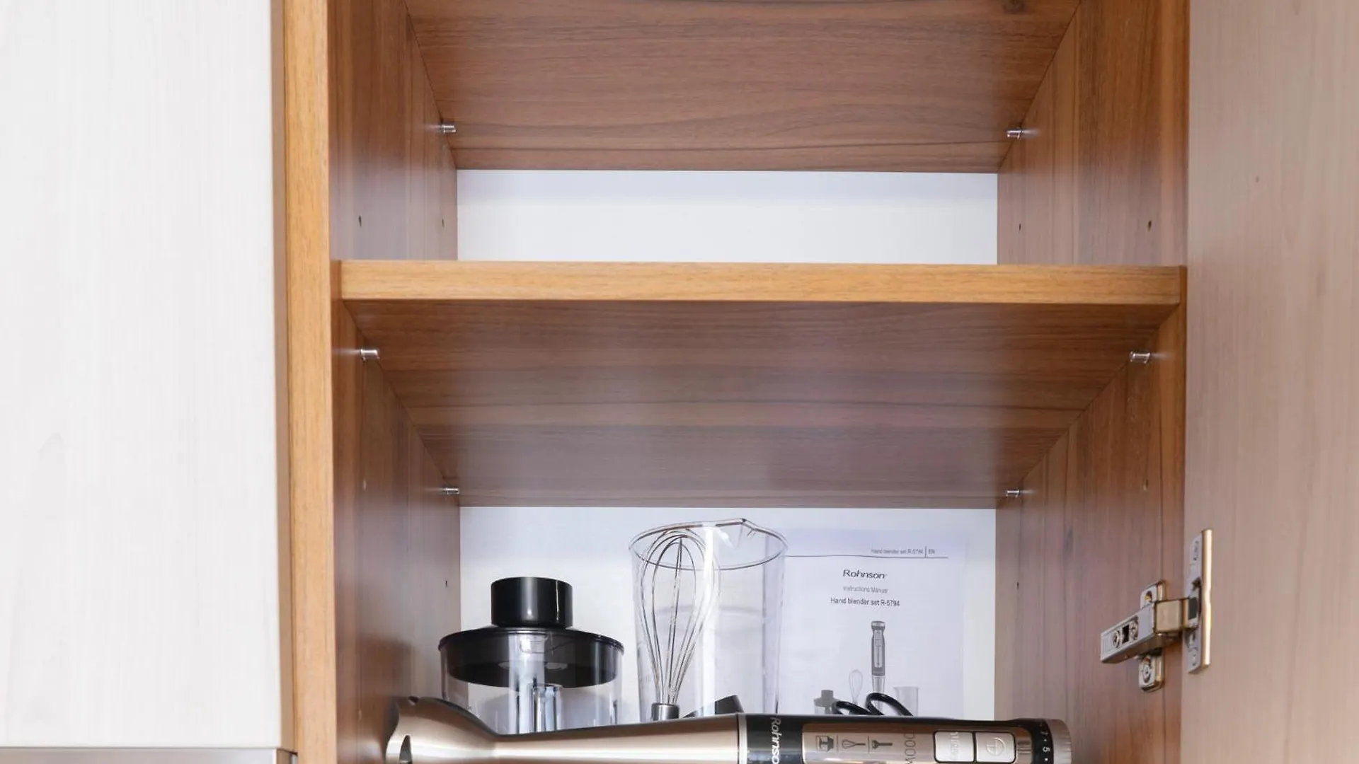 New Modern & Cozy Apartment With Free Private Parking And Ev Charging Station 바르나