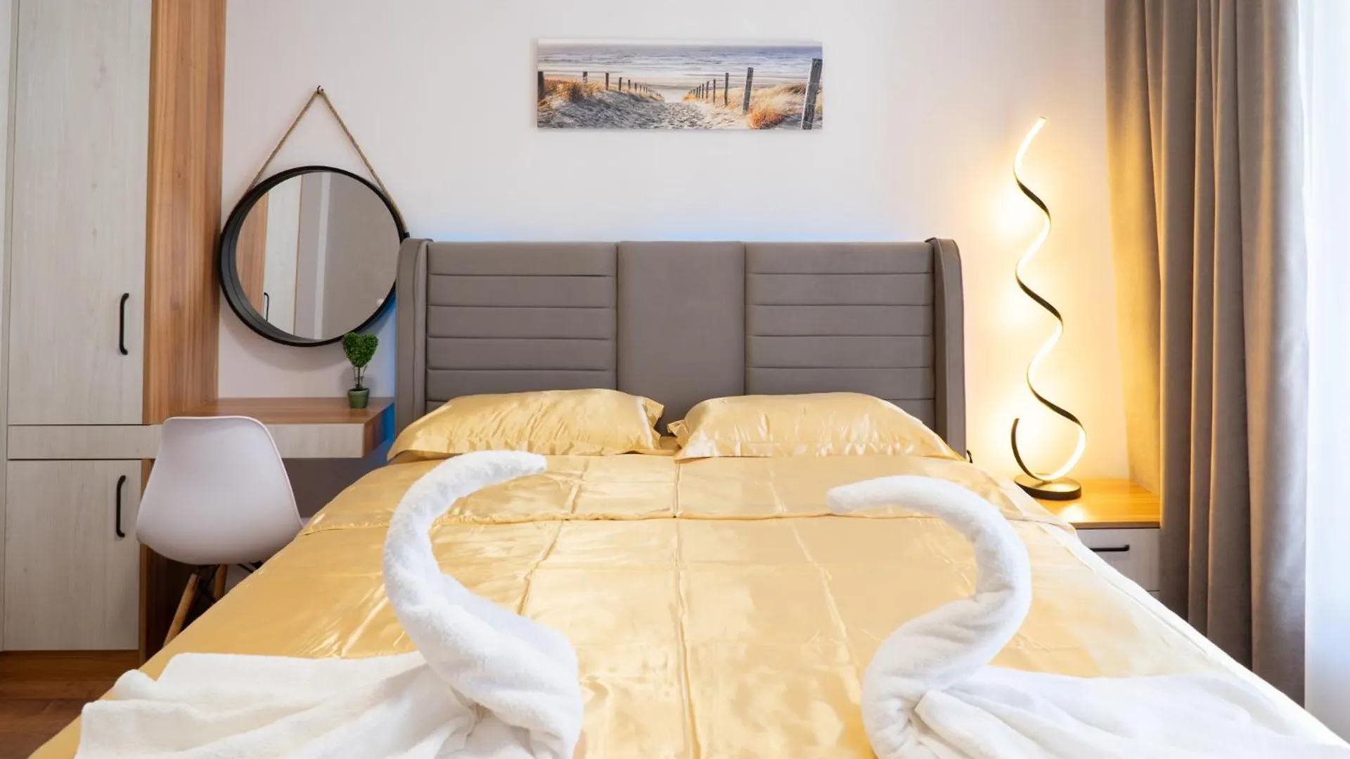 New Modern & Cozy Apartment With Free Private Parking And Ev Charging Station Varna