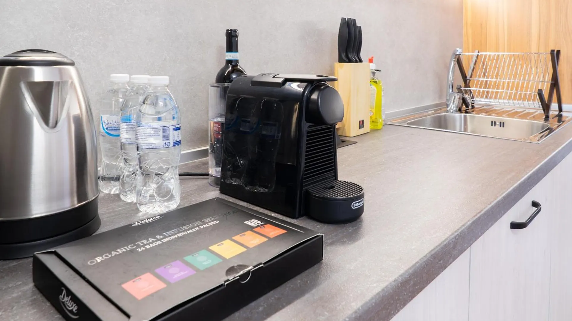 New Modern & Cozy Apartment With Free Private Parking And Ev Charging Station 바르나